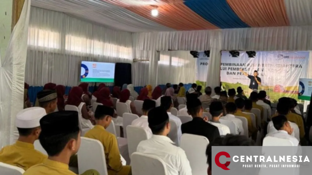 BRI Insurance Berikan Literasi Asuransi Syariah kepada Santri Sukabumi