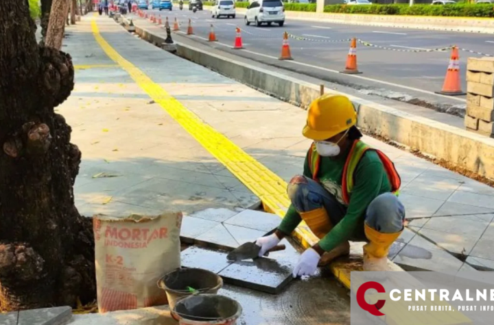 Semen Indonesia Bersama Pemprov DKI Jakarta Lakukan Revitalisasi Trotoar